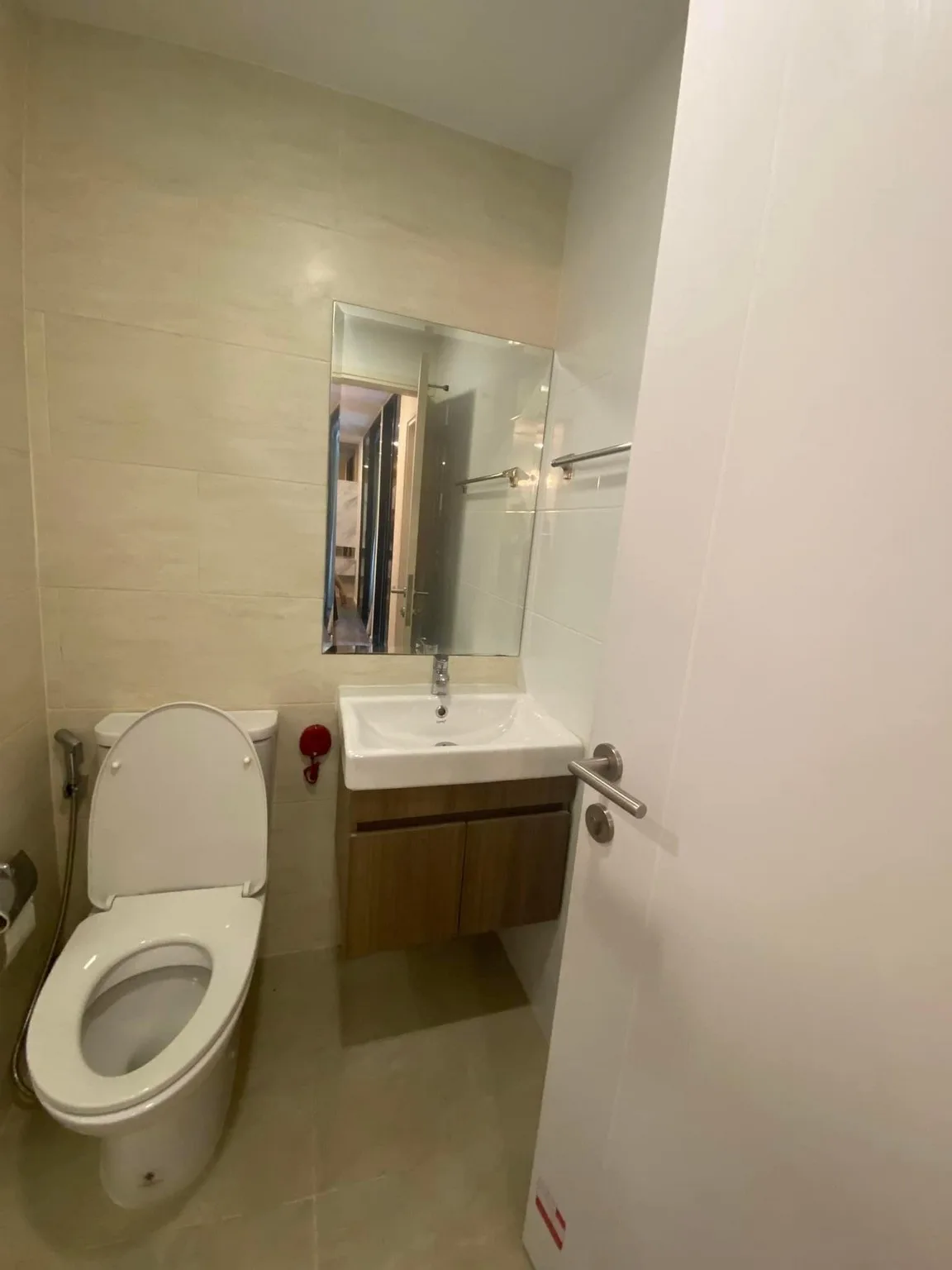 Property photos for Brown Condo Huaikwang