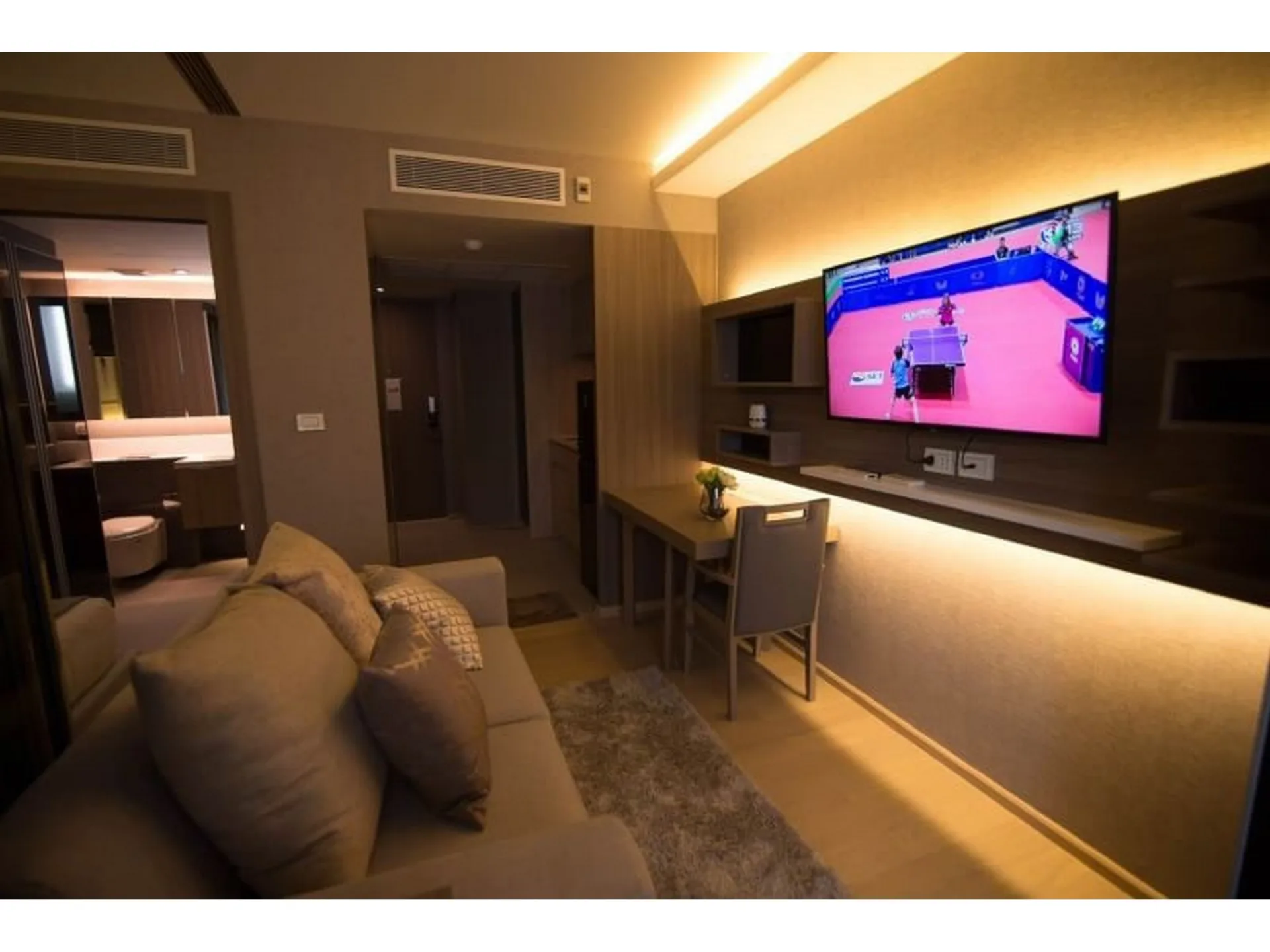 Property photos for Urbitia Thong Lo