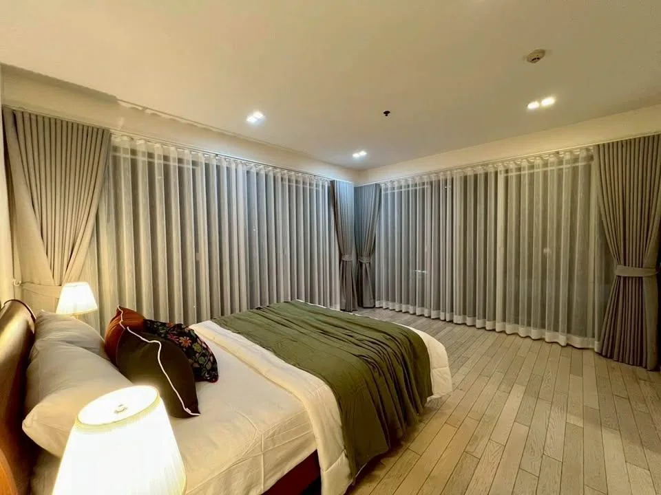 Property photos for Noble Solo
