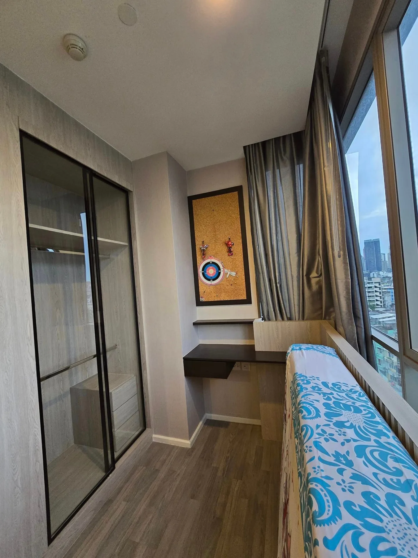 Property photos for The Room Sathorn - St.Louis