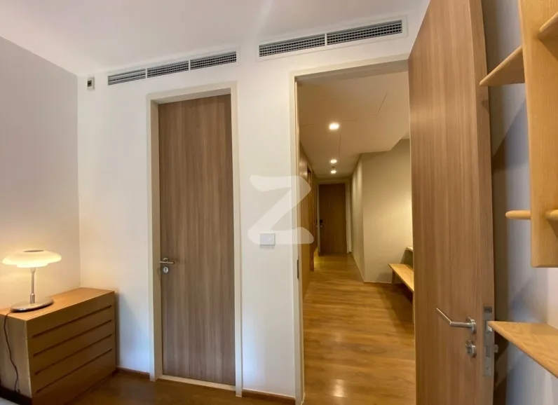 Property photos for Noble BE 33
