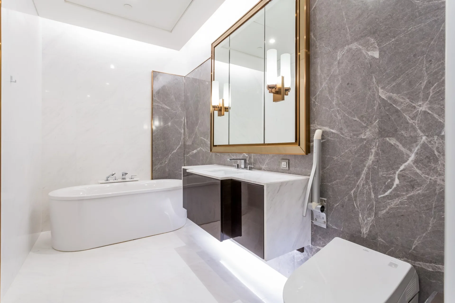 Property photos for Sindhorn Tonson