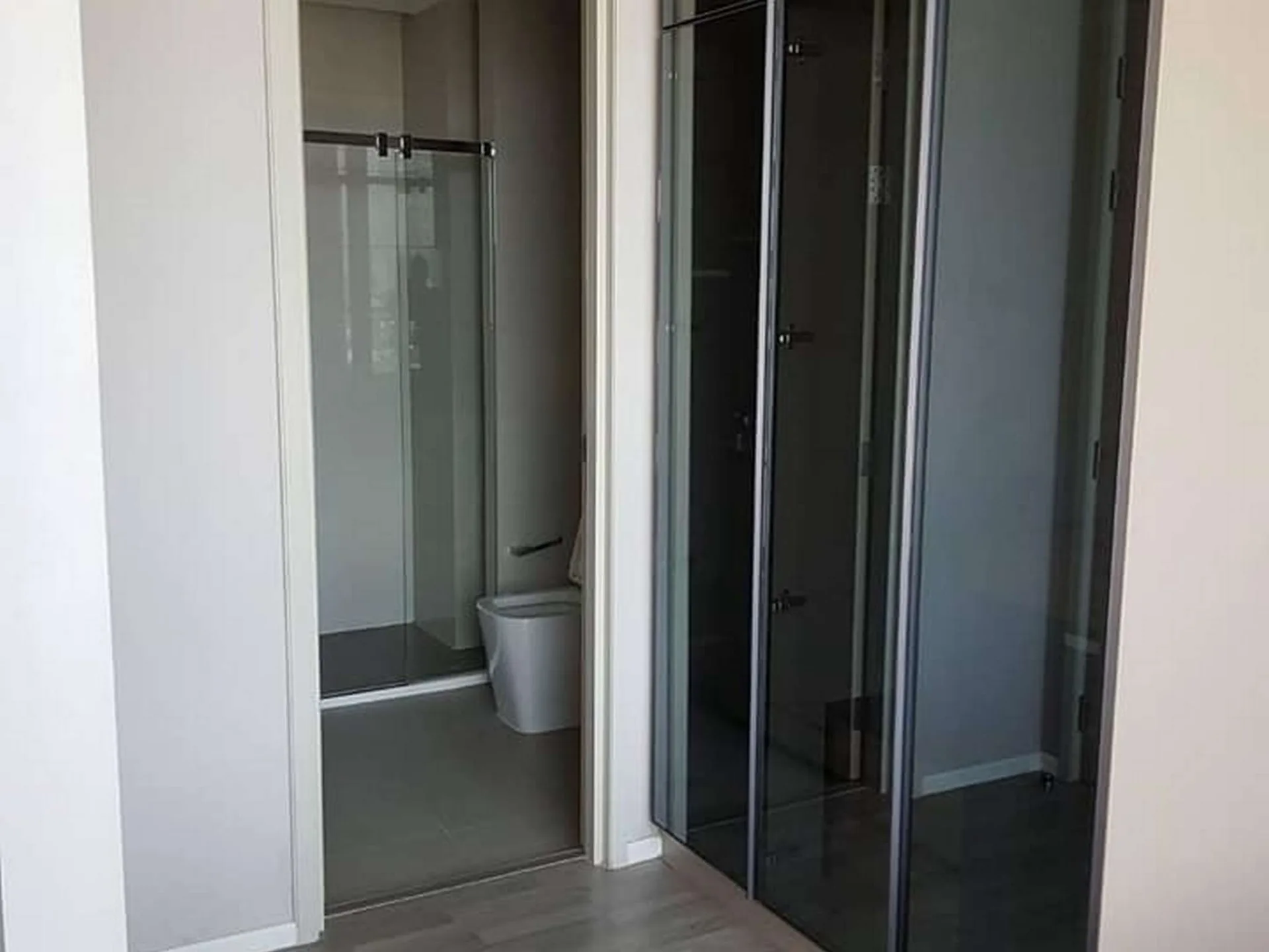 Property photos for The Room Sathorn - St.Louis