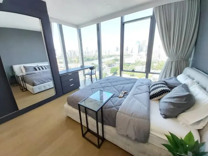 Property photos for Siamese Exclusive Queens