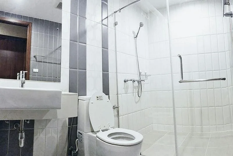 Property photos for Circle Condominium