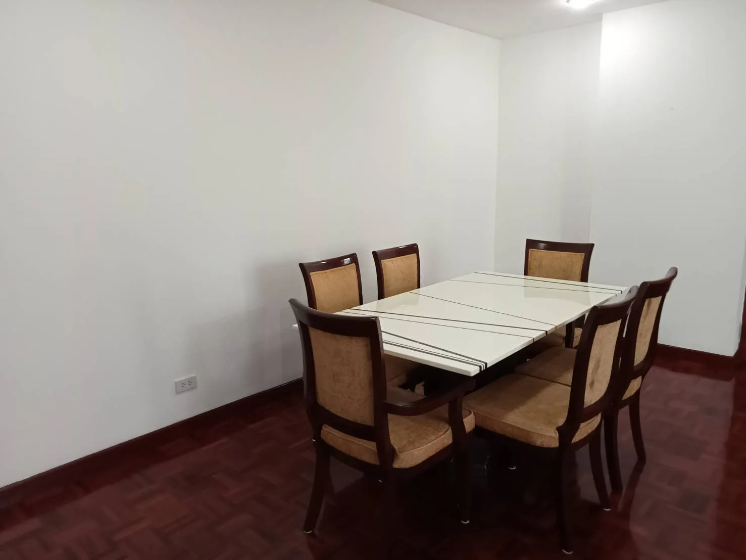 Property photos for Tubtim Mansion
