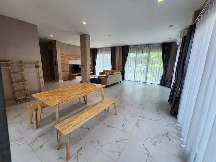 Property photos for Grand Bangkok Boulevard Viphavadi