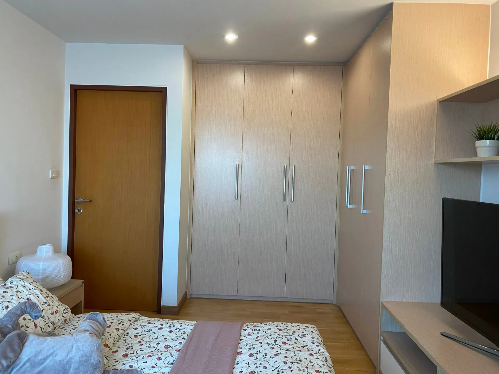 Property photos for Residence 52