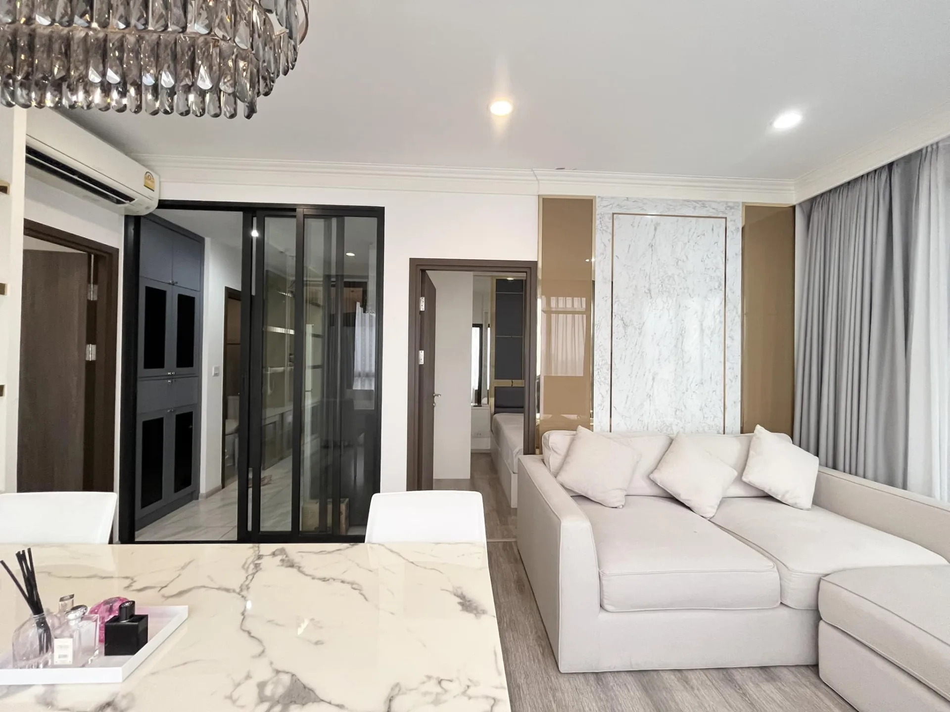 Property photos for Ideo Mobi Asoke