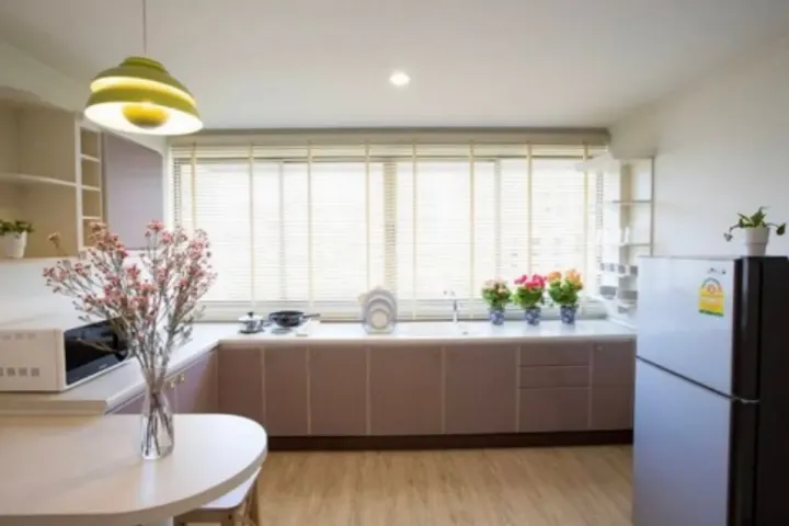 Property photos for Beverly Tower Condo