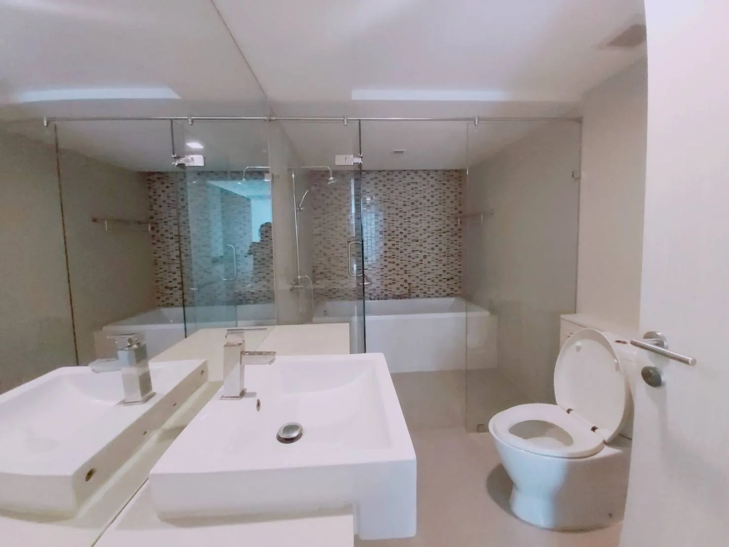 Property photos for Le Nice Ekamai