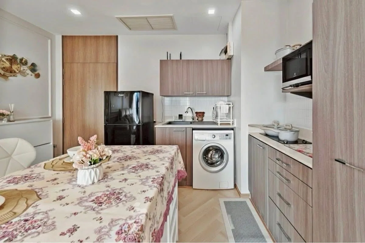 Property photos for Noble Reveal