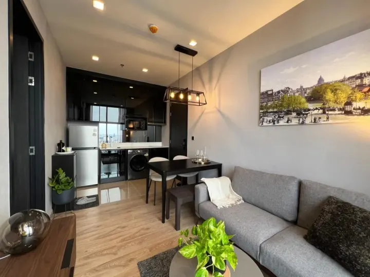 Property photos for Noble Around Ari