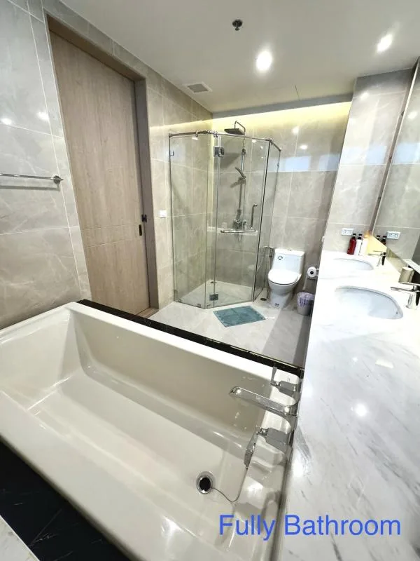 Property photos for The Royal Saladaeng