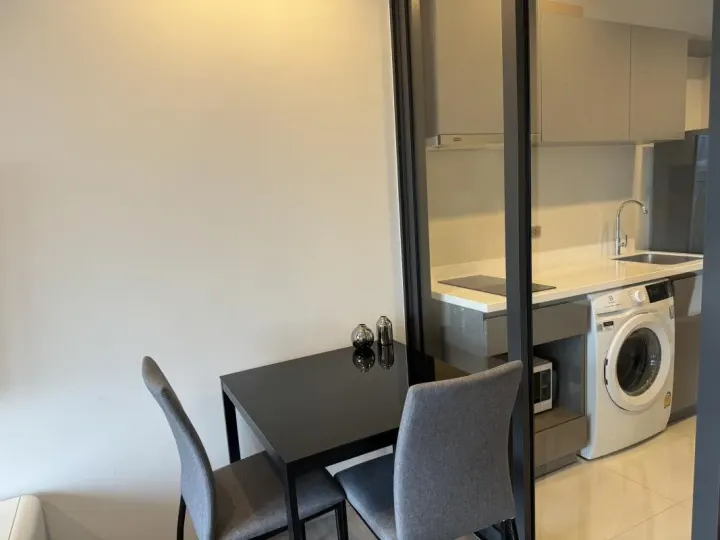Property photos for Life Asoke Hype