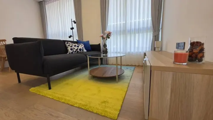 Property photos for Holme Ekkamai 22