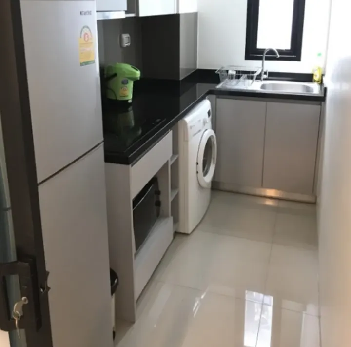 Property photos for Zenith Place Sukhumvit 42