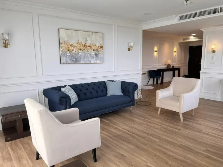 Property photos for Lake Green