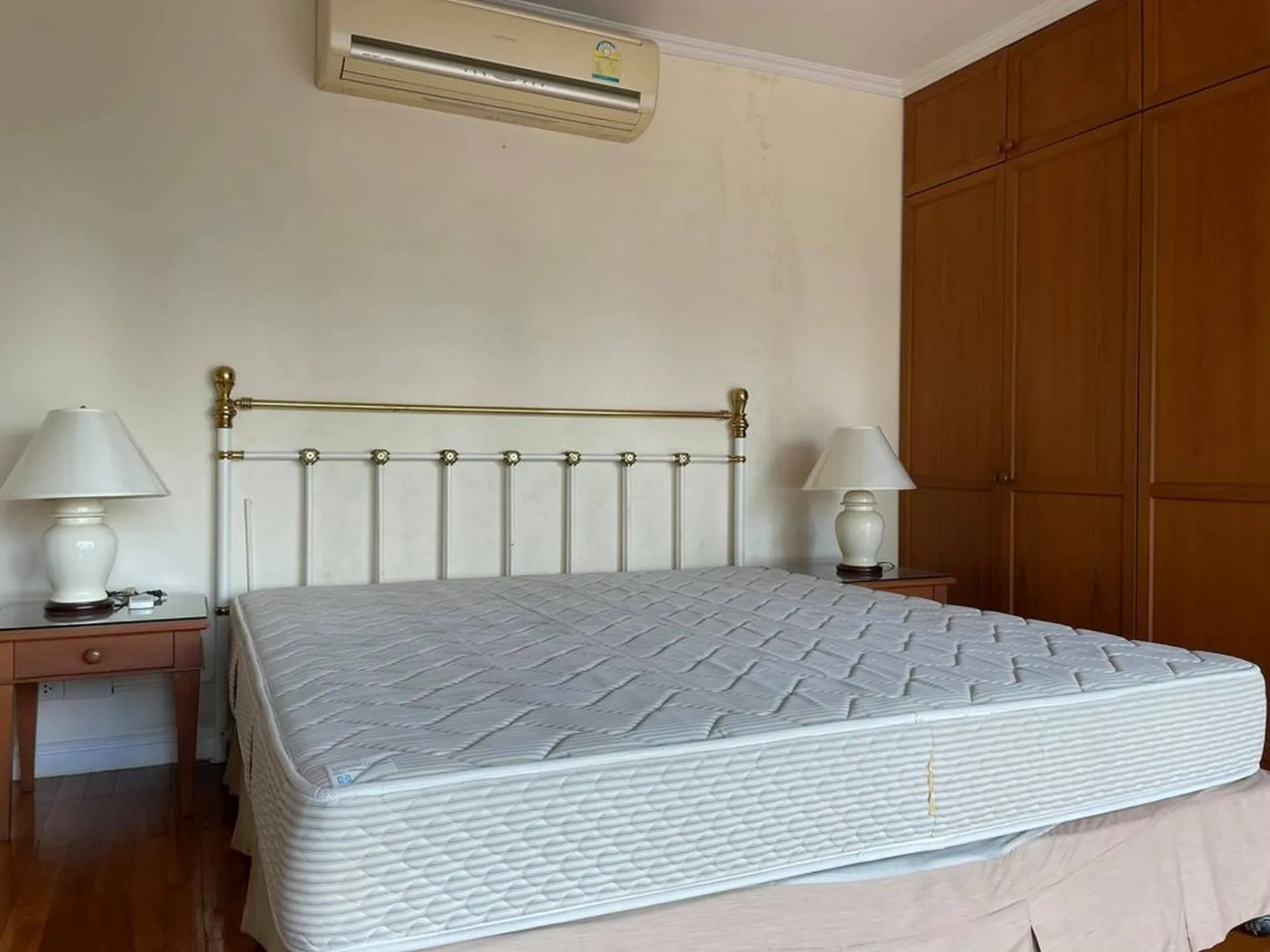 Property photos for Sathorn Gardens