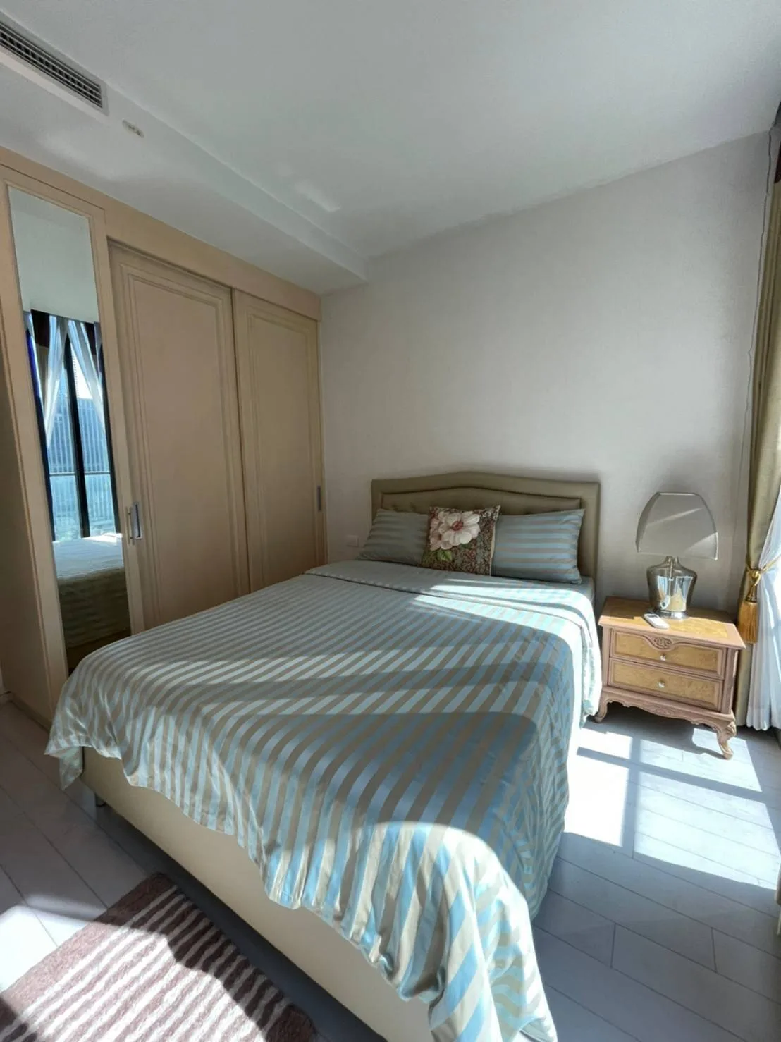 Property photos for Noble Ploenchit