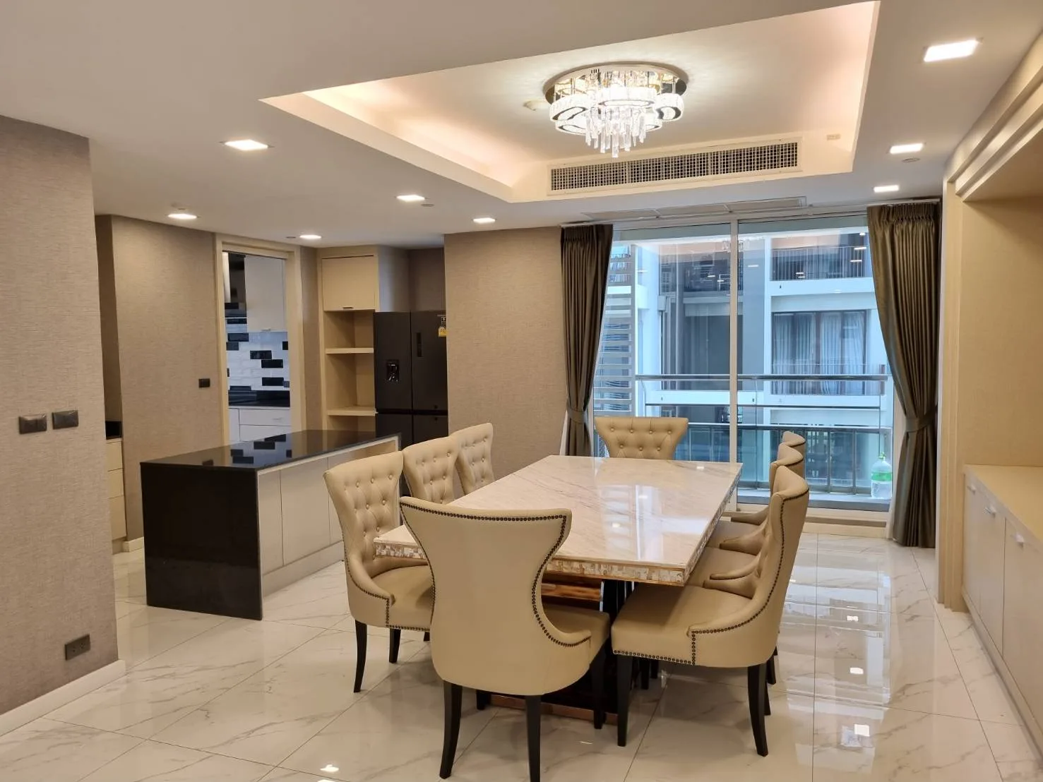 Property photos for Ideal 24