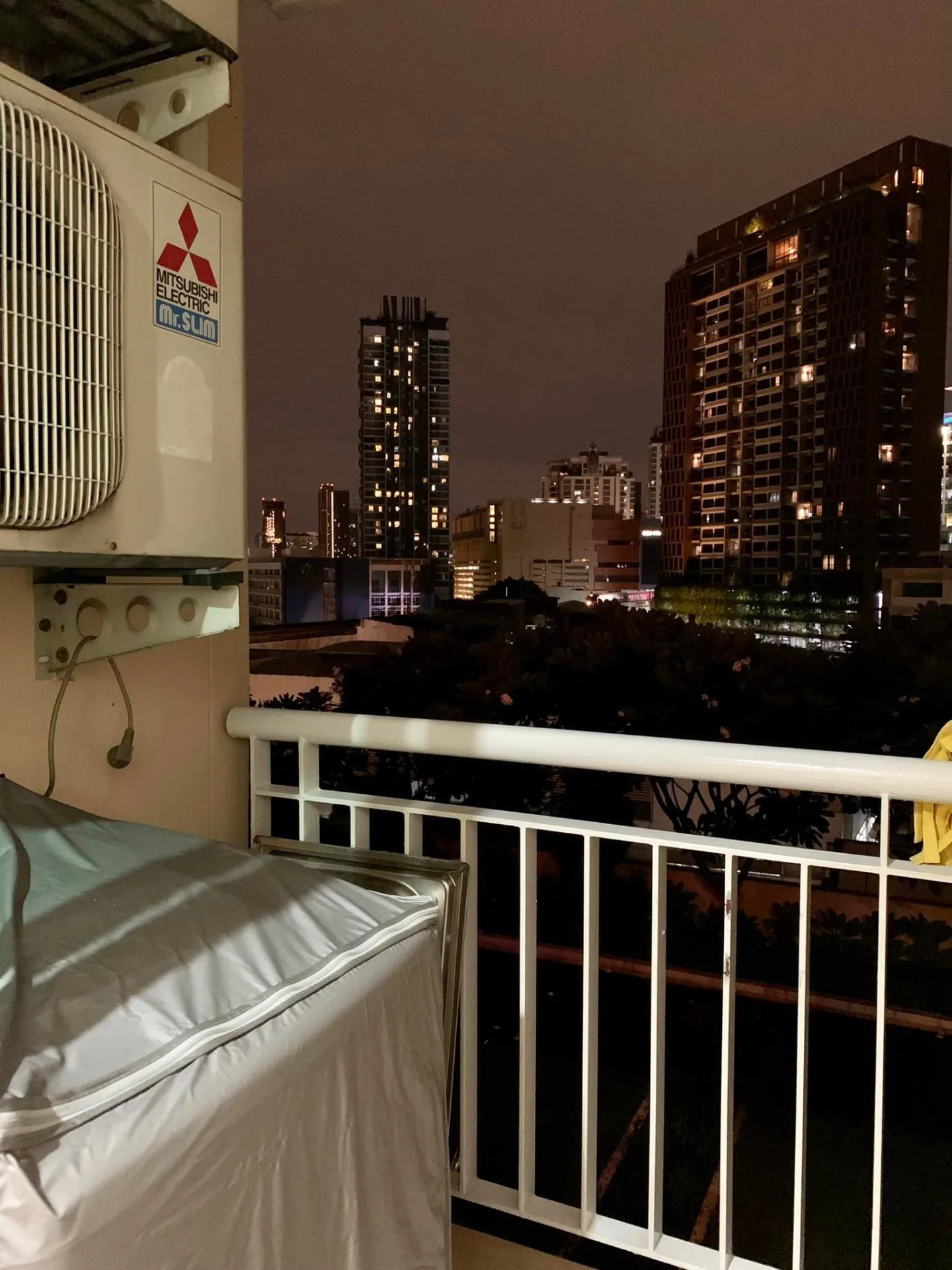 Property photos for Life Sukhumvit 65
