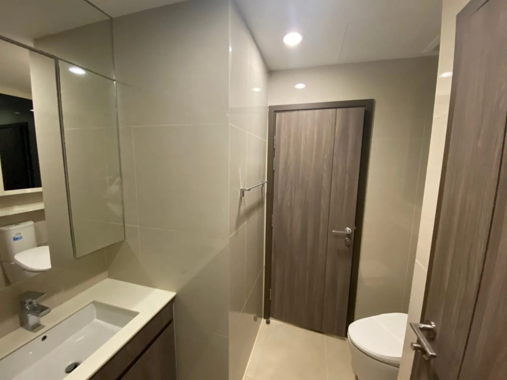 Property photos for IDEO Mobi Sukhumvit 66