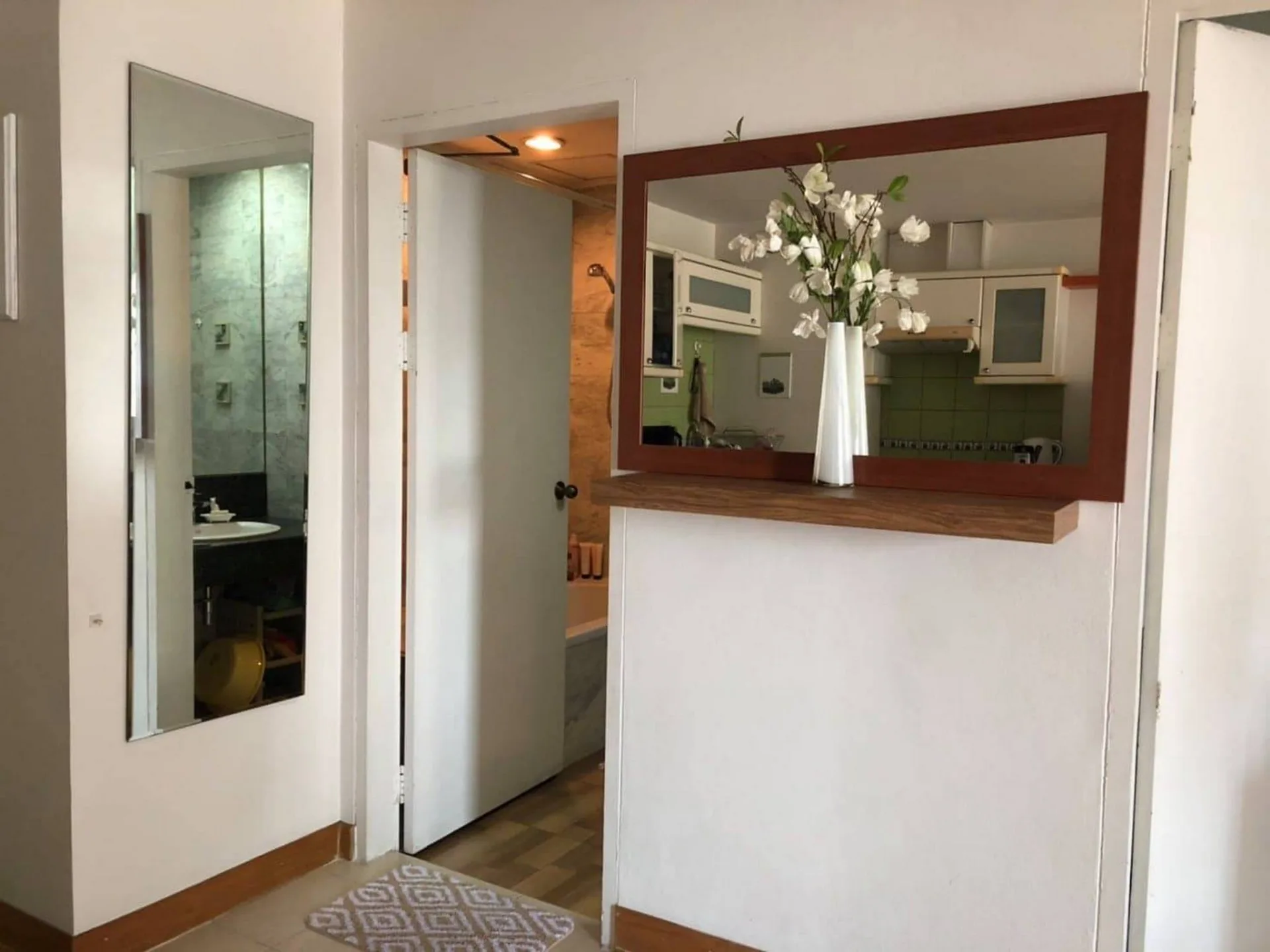 Property photos for The Royal Place 1