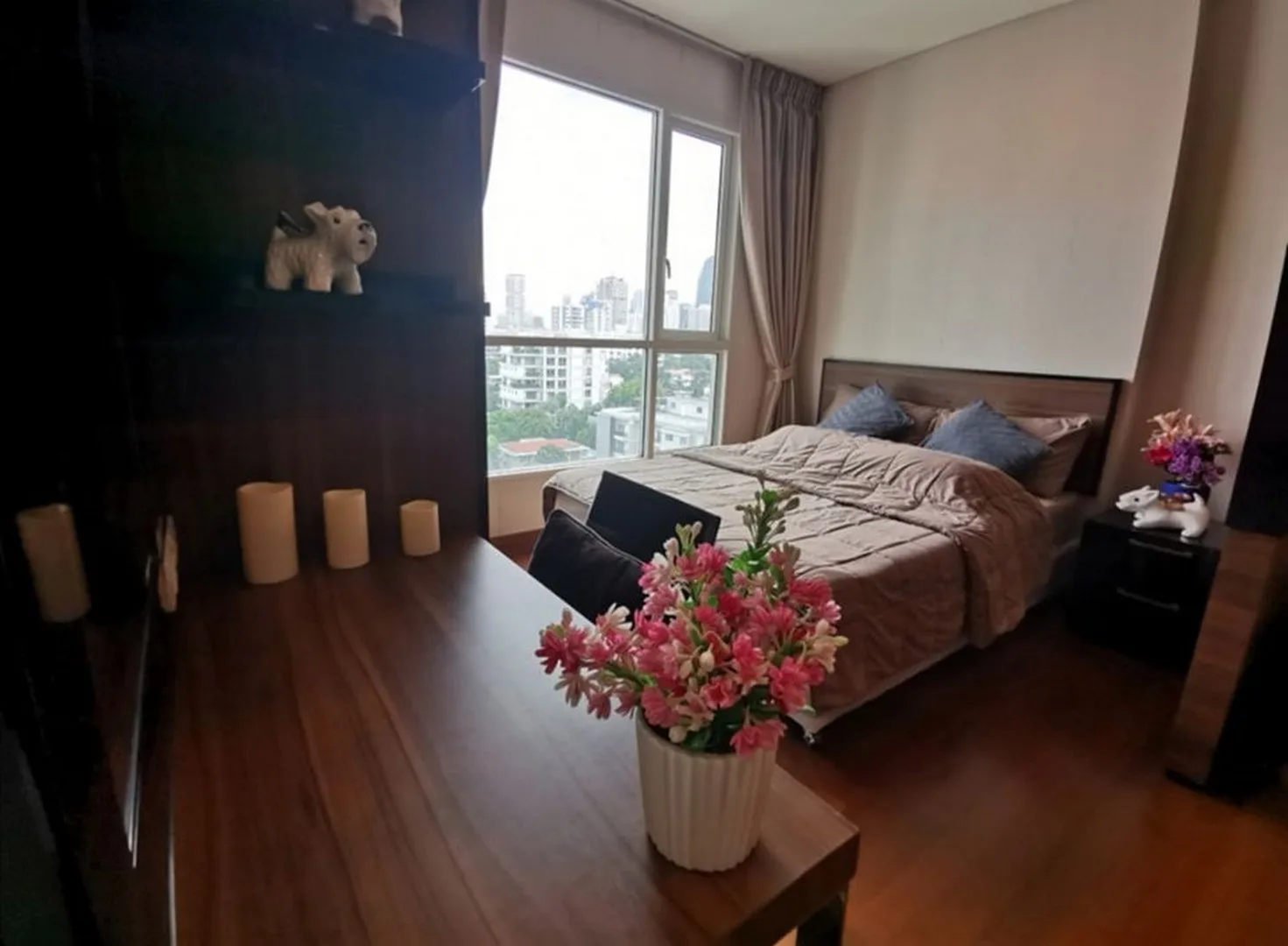 Property photos for Ivy Thonglor