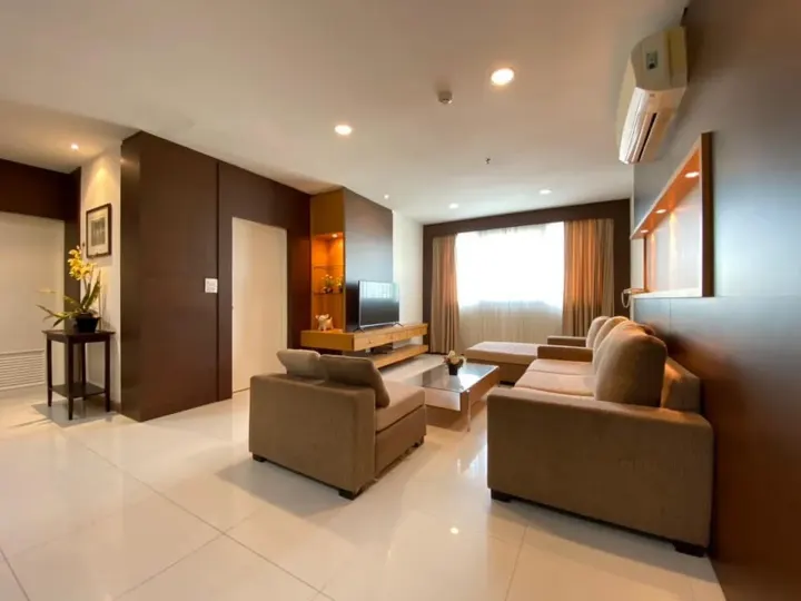 Property photos for St. Louis Grand Terrace
