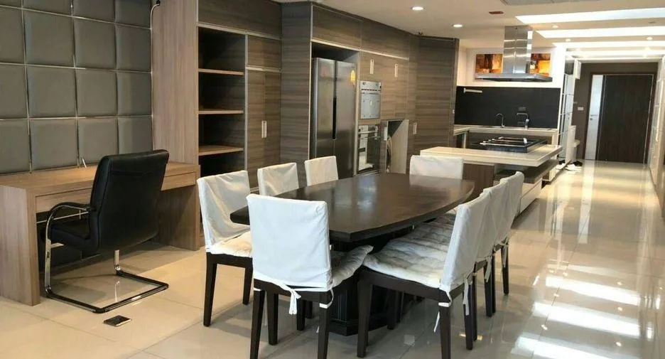 Property photos for Las Colinas