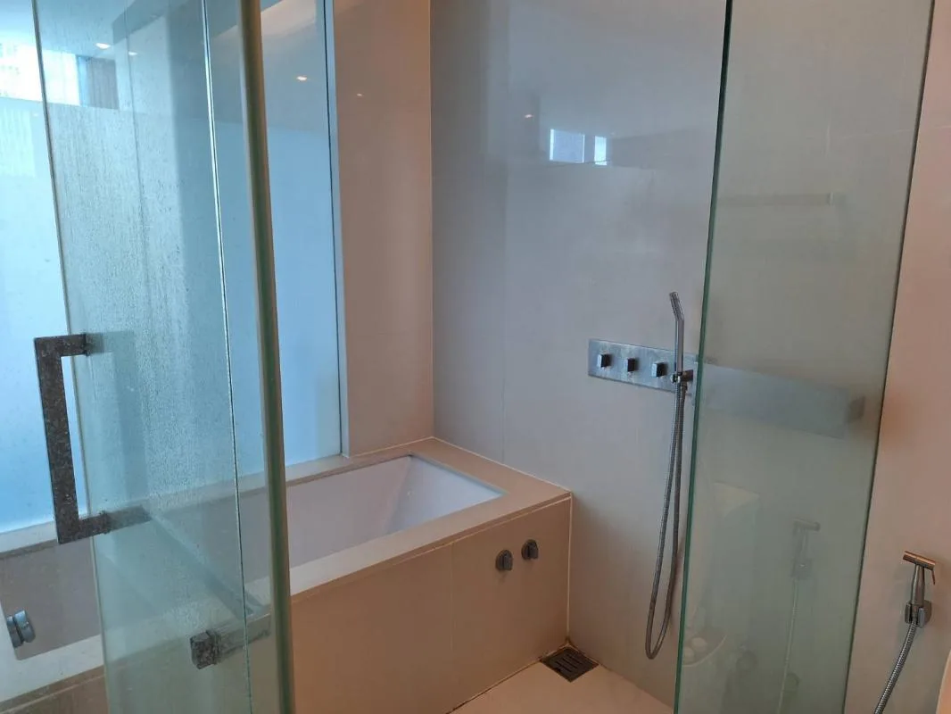 Property photos for The Room Sukhumvit 21