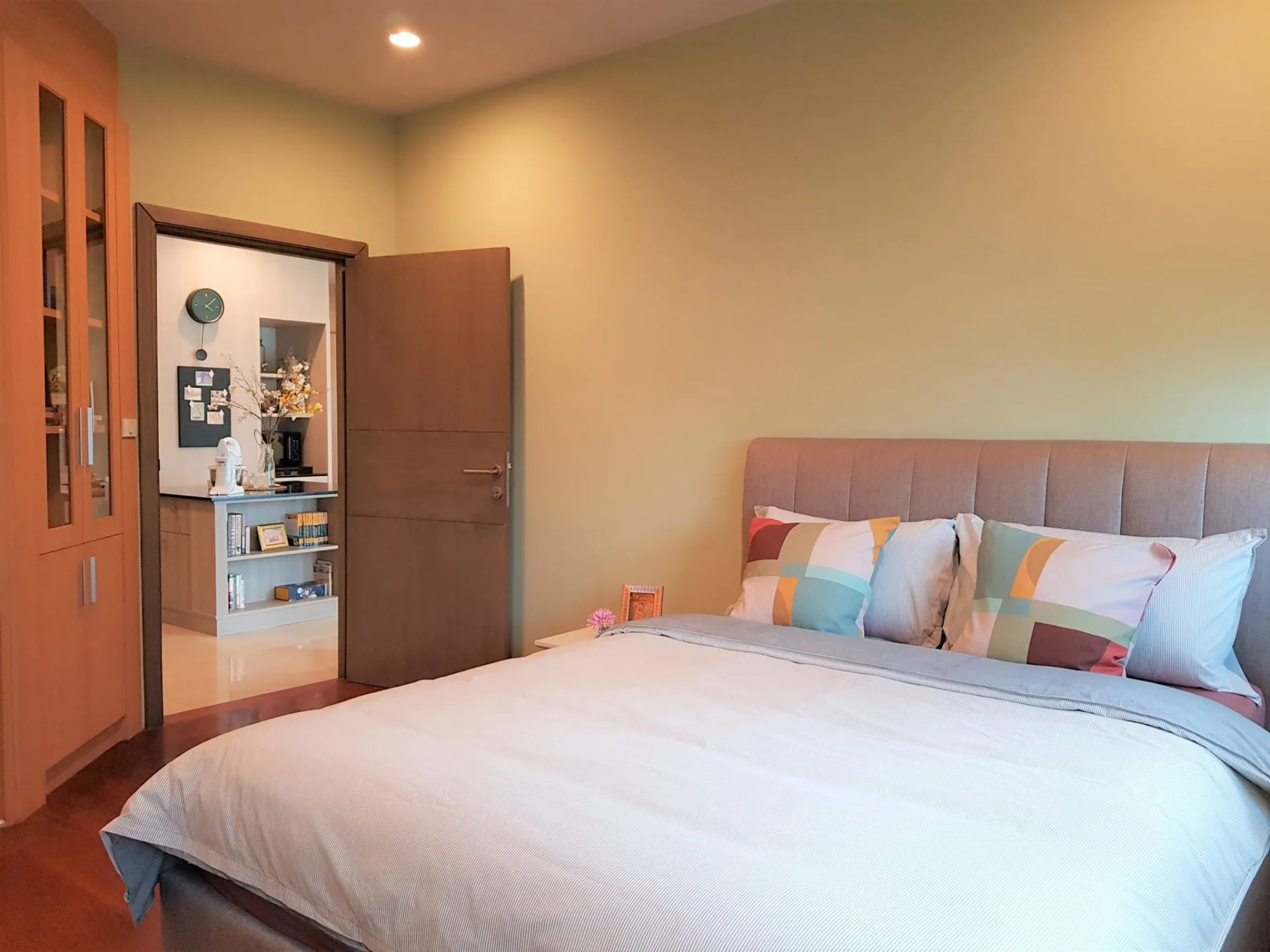 Property photos for The Star Estate @ Narathiwas