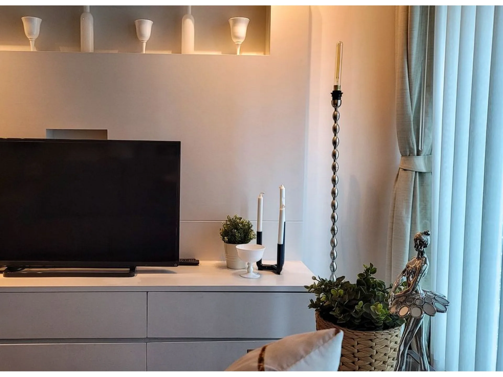 Property photos for Noble Remix2