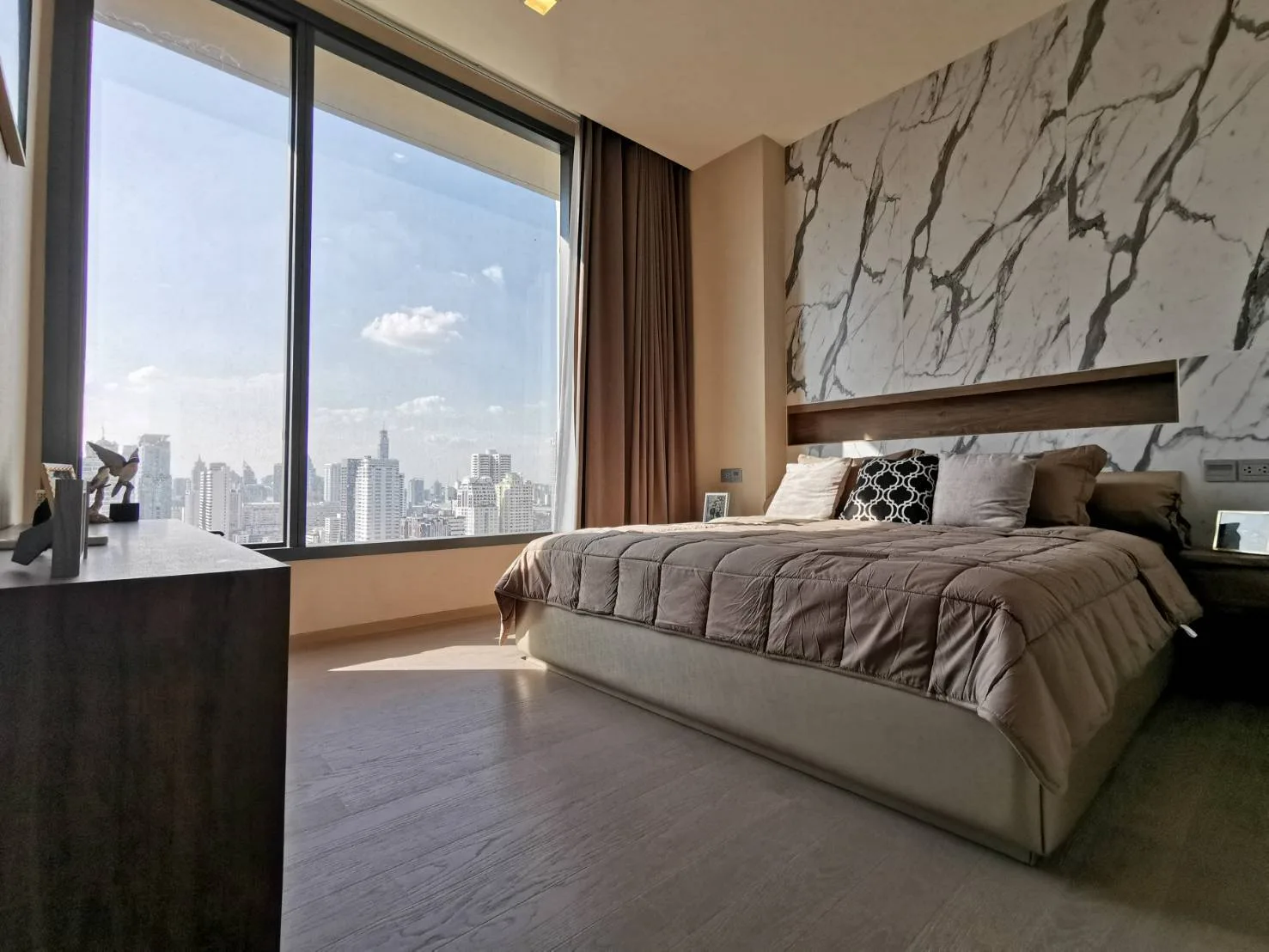 Property photos for The Esse Asoke