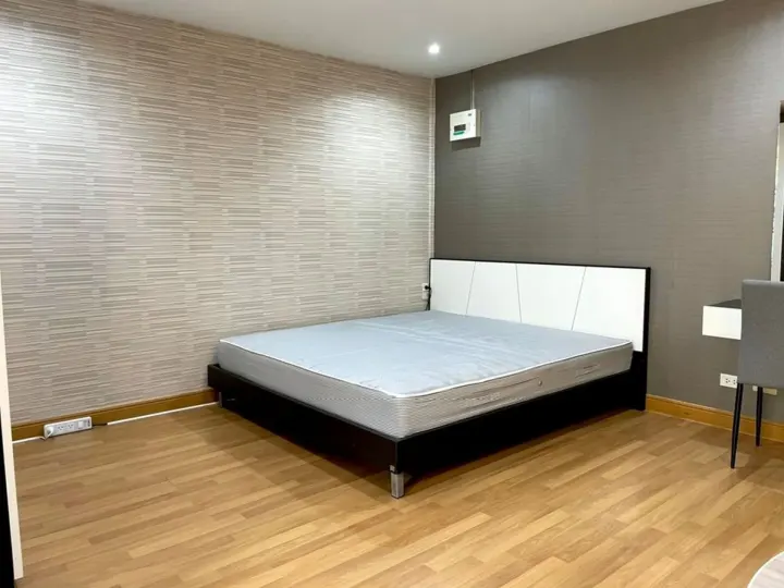 Property photos for 39 Suites
