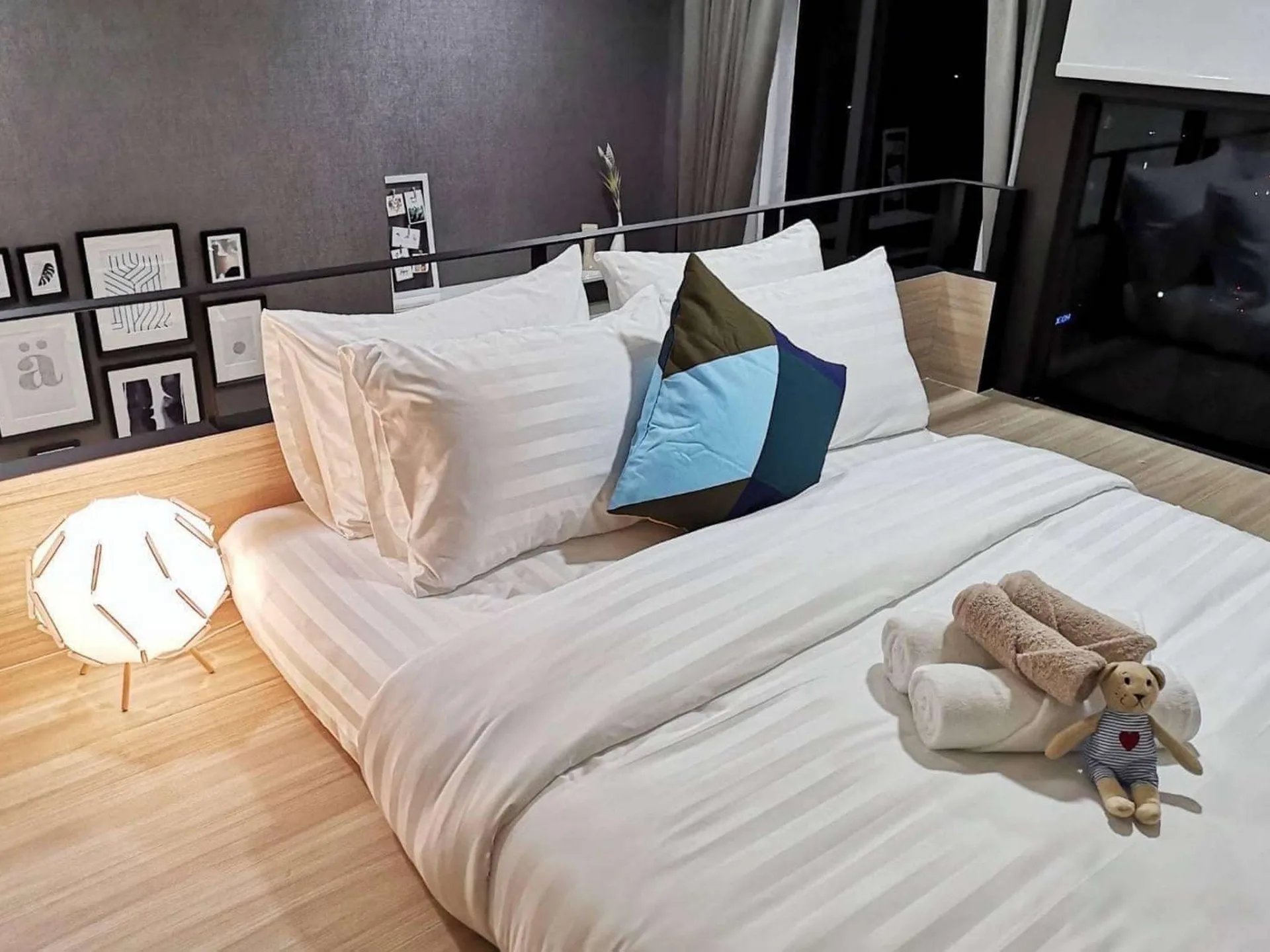 Property photos for Chewathai Residence Asoke