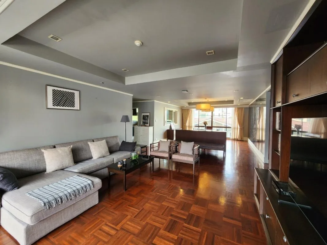 Property photos for Monet House Apartment