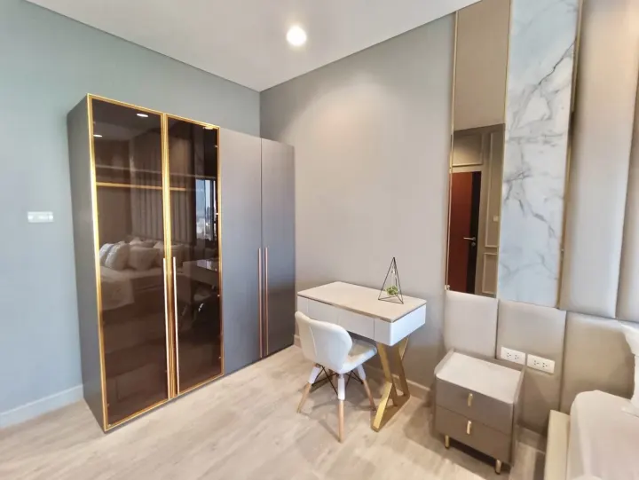 Property photos for Intro Phaholyothin - Pradipat