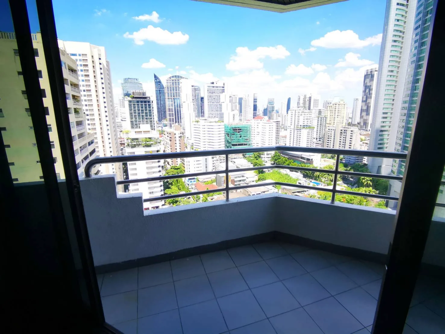 Property photos for Lake Avenue 16