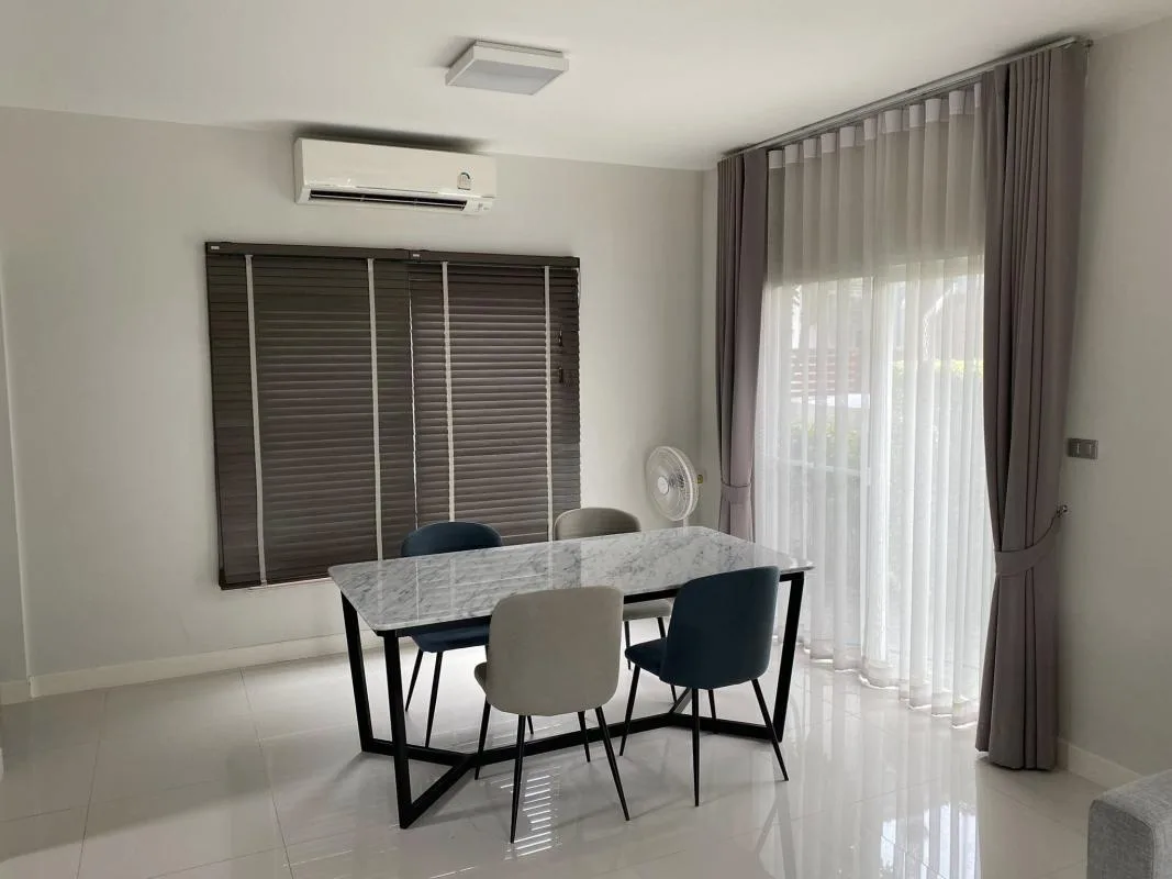 Property photos for Mantana Onnut-Wongwaen 5