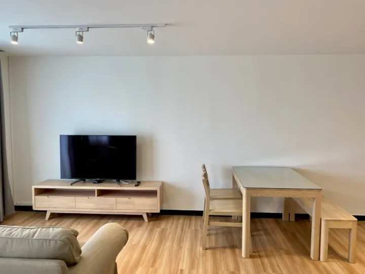 Property photos for 38 Mansion