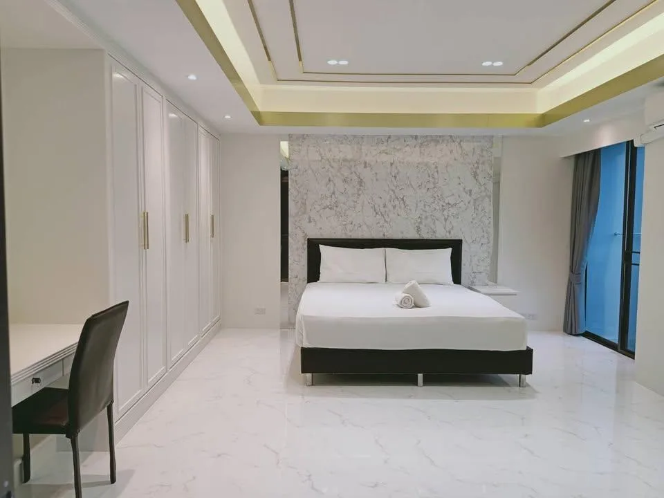 Property photos for The Waterford Thonglor 11