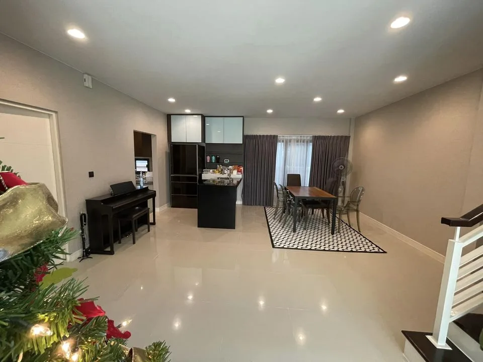 Property photos for Setthasiri Krungthep Kreetha 2