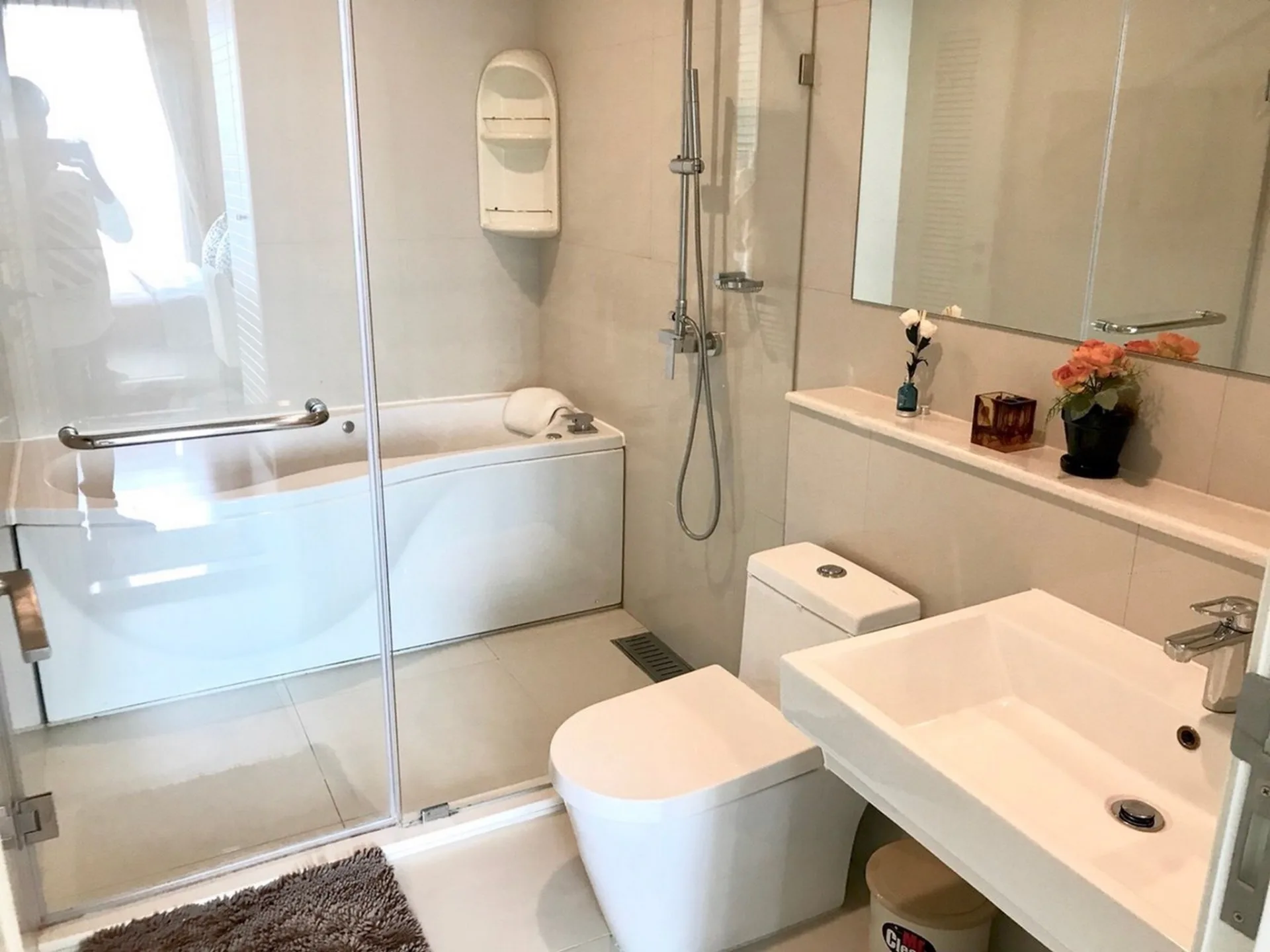 Property photos for Ivy Thonglor