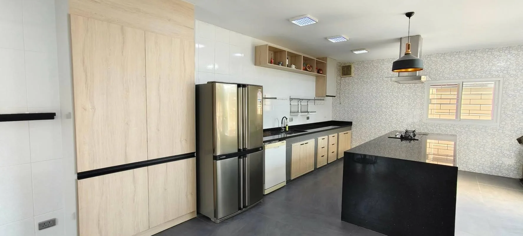Property photos for Courtyard Villa Rama 9-wongwaen