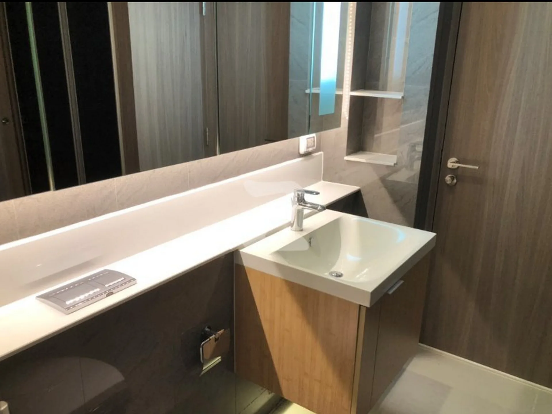 Property photos for Urbitia Thong Lo