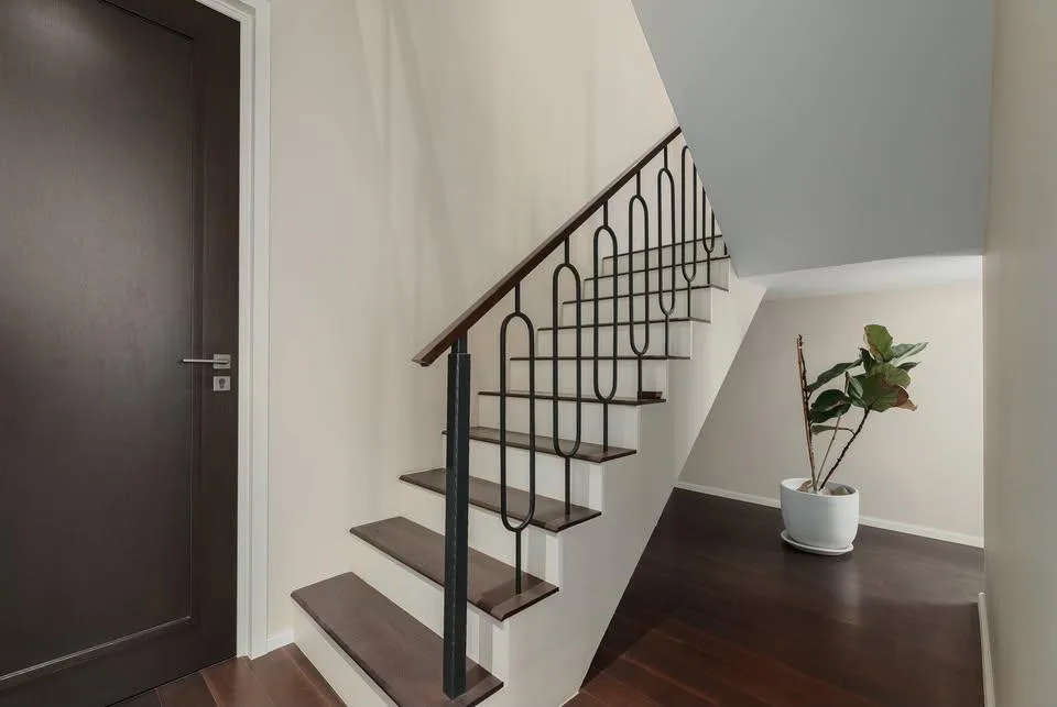 Property photos for The Diplomat 39