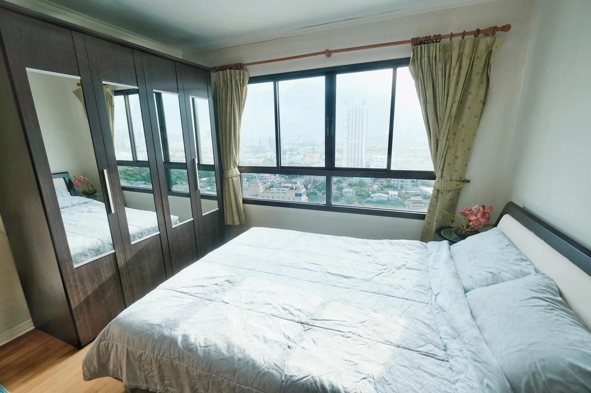 Property photos for Lumpini Place Phahol - Saphankhwai