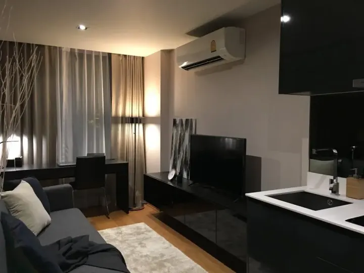 Property photos for Altitude Samyan - Silom